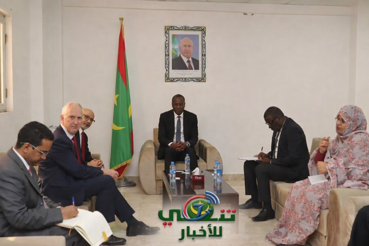 وزير التنمية الحيوانية يبحث مع الممثل المقيم للبنك الدولي سبل تعزيز التعاون المشترك