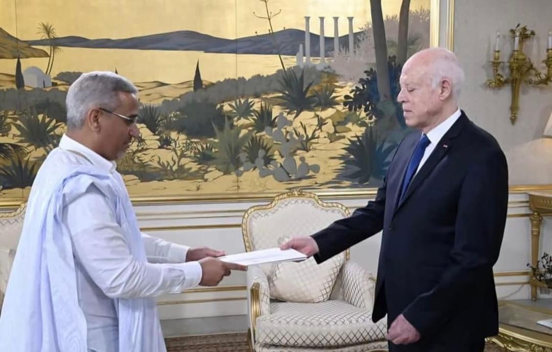 سفير موريتانيا الجديد يقدم أوراق اعتماده للرئيس التونسي قيس سعيد