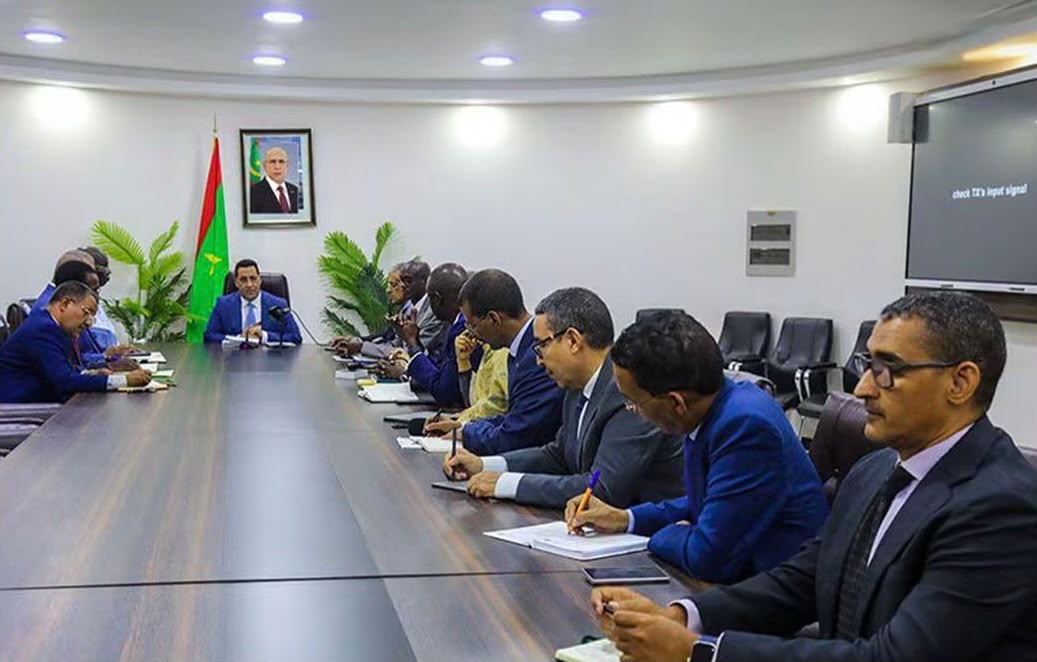 الوزير الأول يوجه بالبدء في تنفيذ توصيات لجنة التحقيق في حريقي محطتي الكهرباء