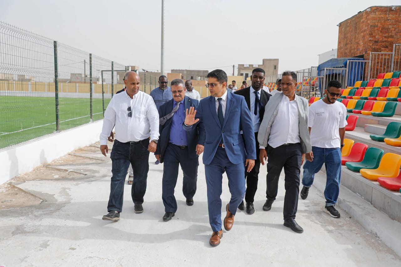 وزير تمكين الشباب يتفقد أشغال ملعب الميناء ويشدد على استكماله وفق المعايير المطلوبة